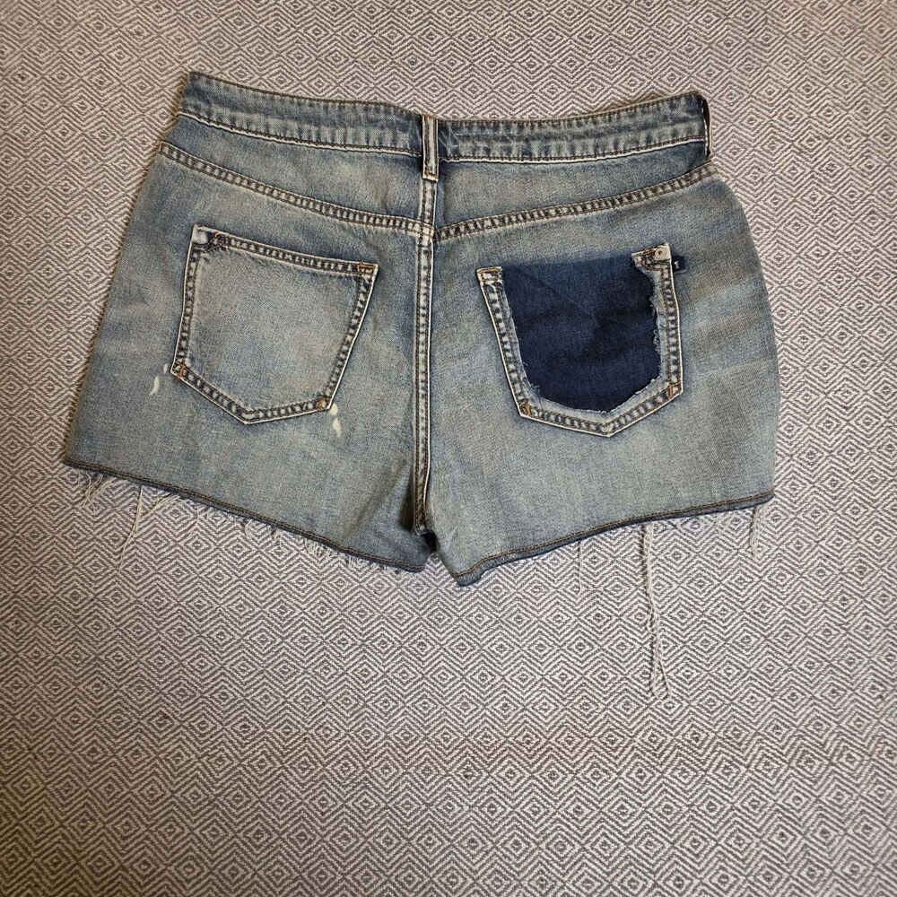 Pilcro Anthropologie Distressed Denim Cutoff Shorts Size 29 Y2K Grunge - Picture 5 of 8